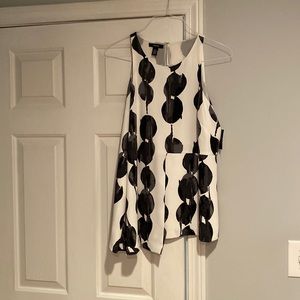 Alfani sleeveless top. New with tag. White with black circles
